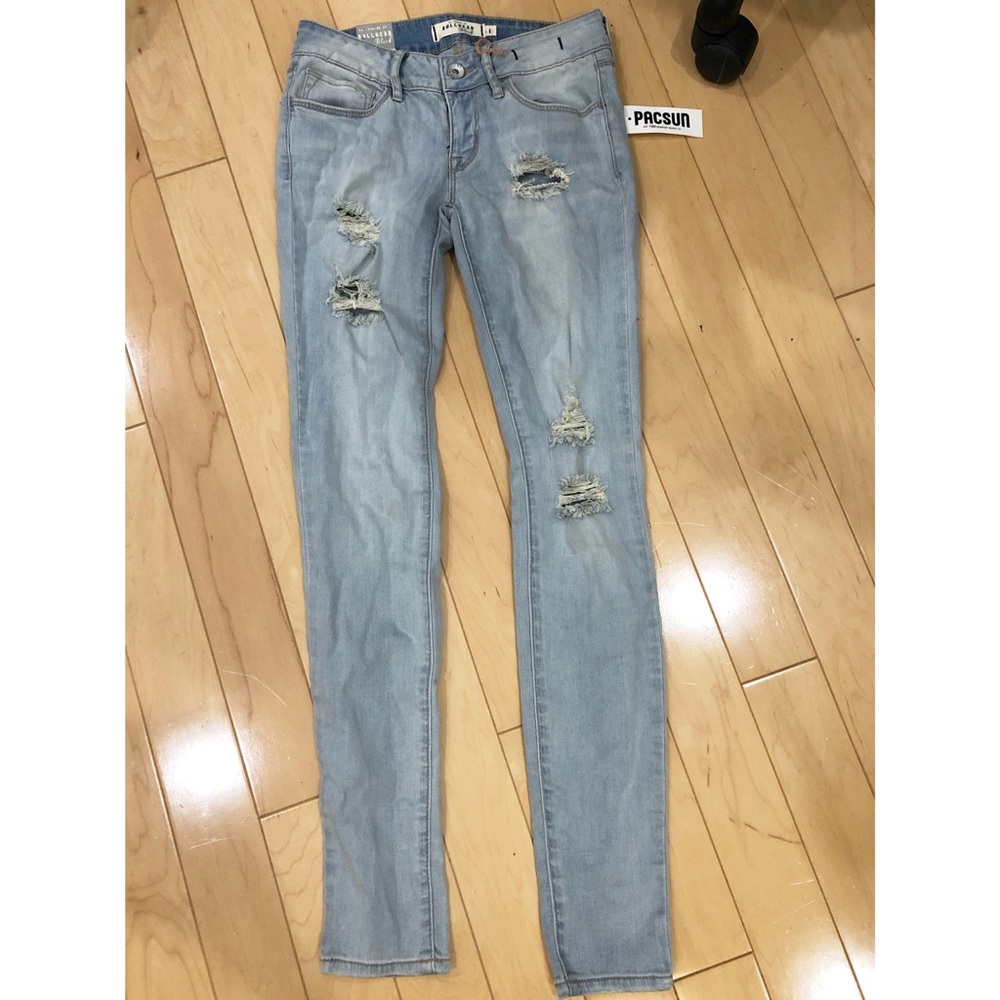Pacsun lightwash distress denim jeans